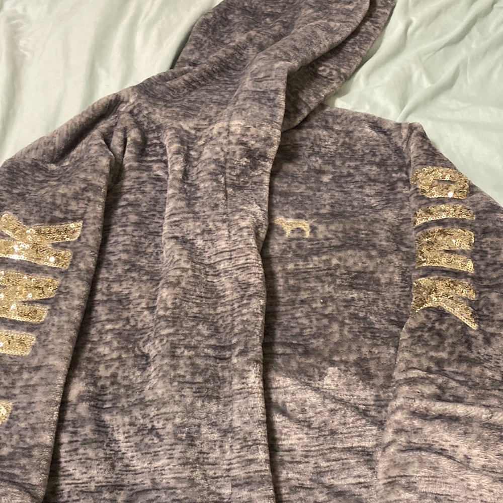 Hooded Pink by Victoria’s Secret Robe